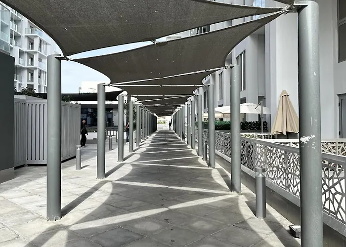 Desert Rose Apartment- Masdar City