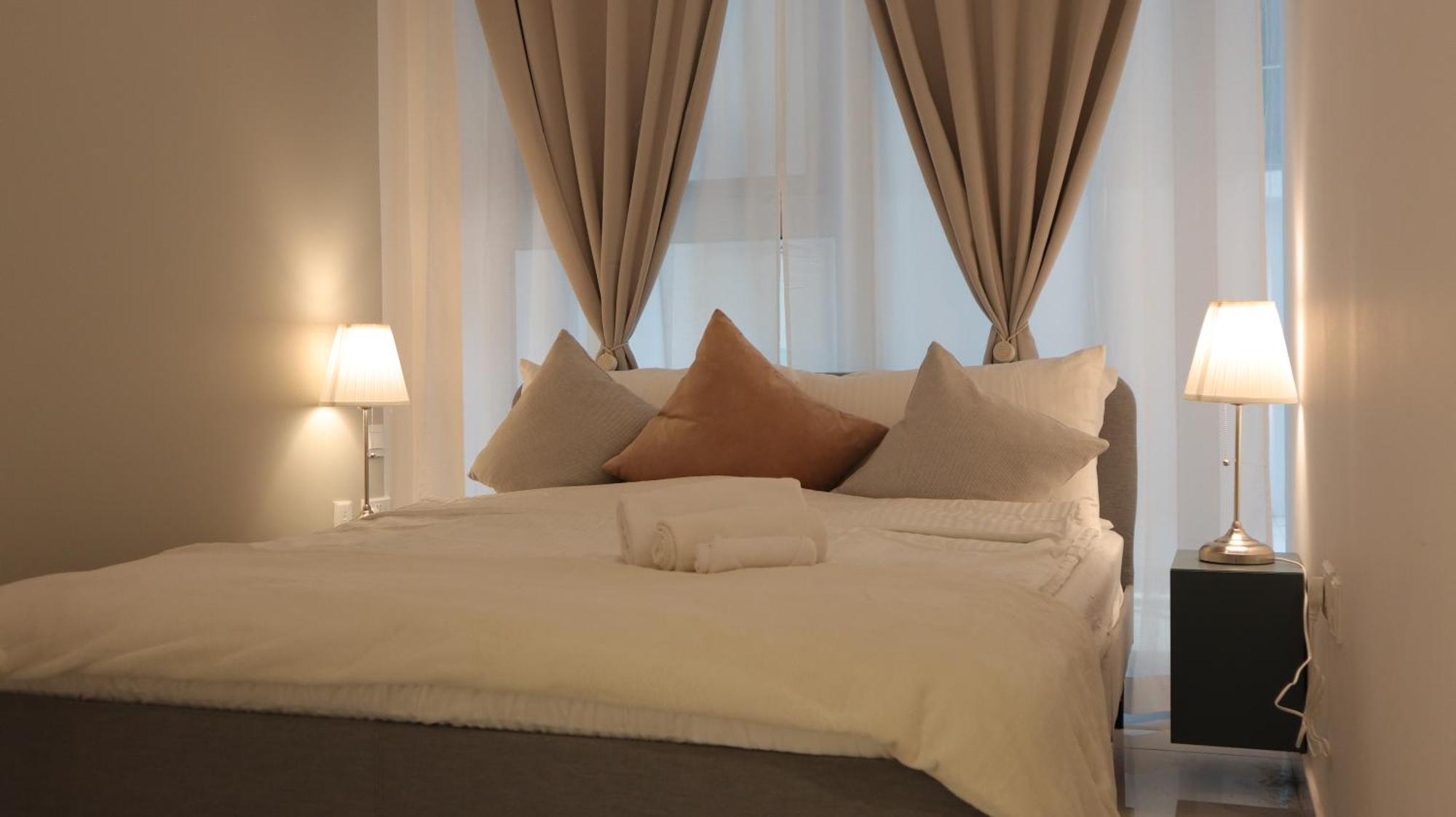 Apartment Desert Rose Apartment- Masdar Al Qurayyah