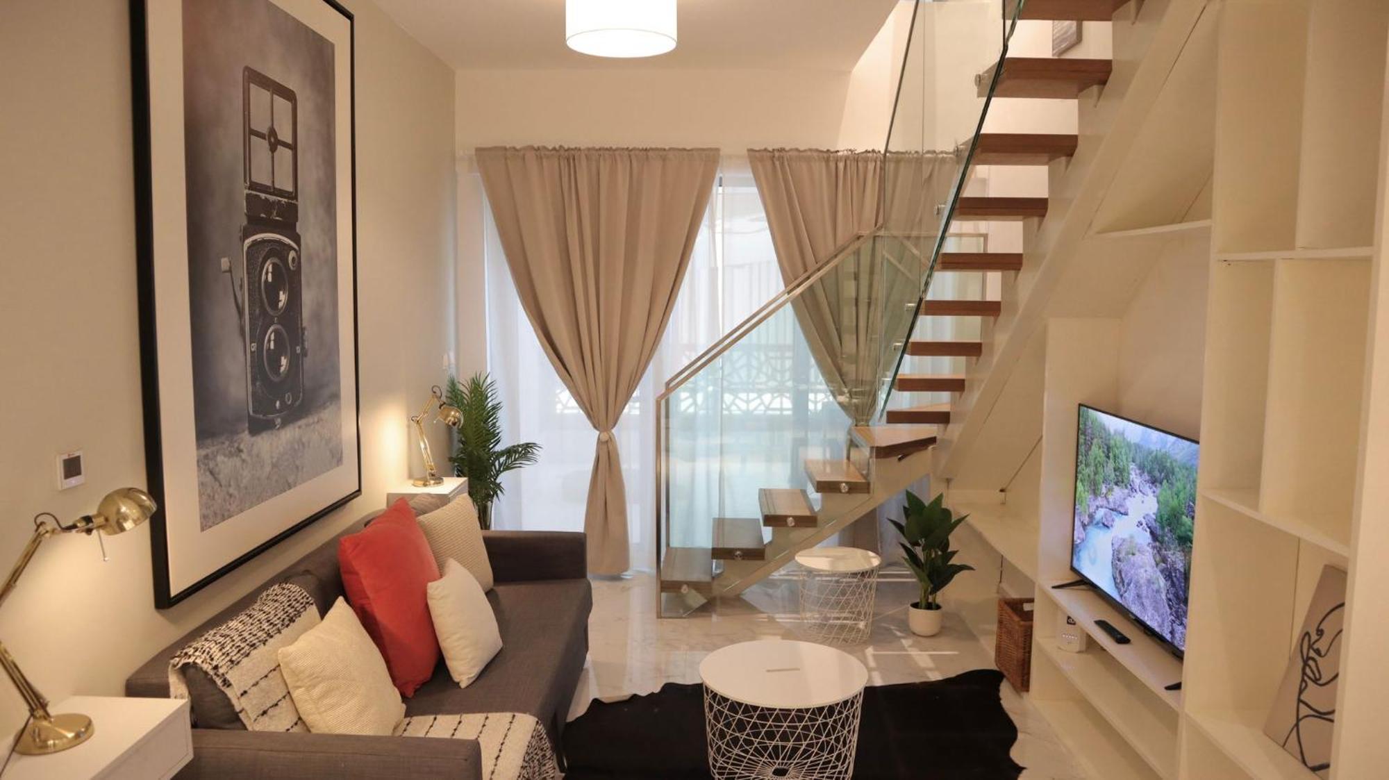 Desert Rose Apartment- Masdar Al Qurayyah