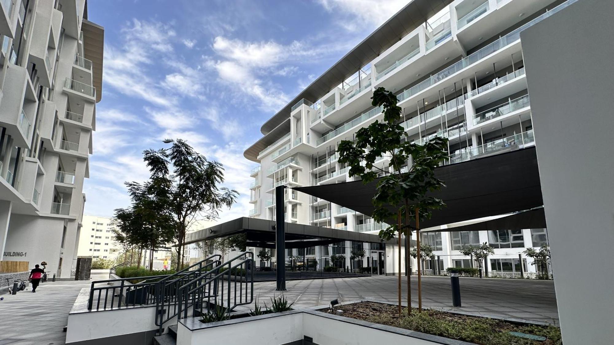 Desert Rose Apartment- Masdar * Al Qurayyah