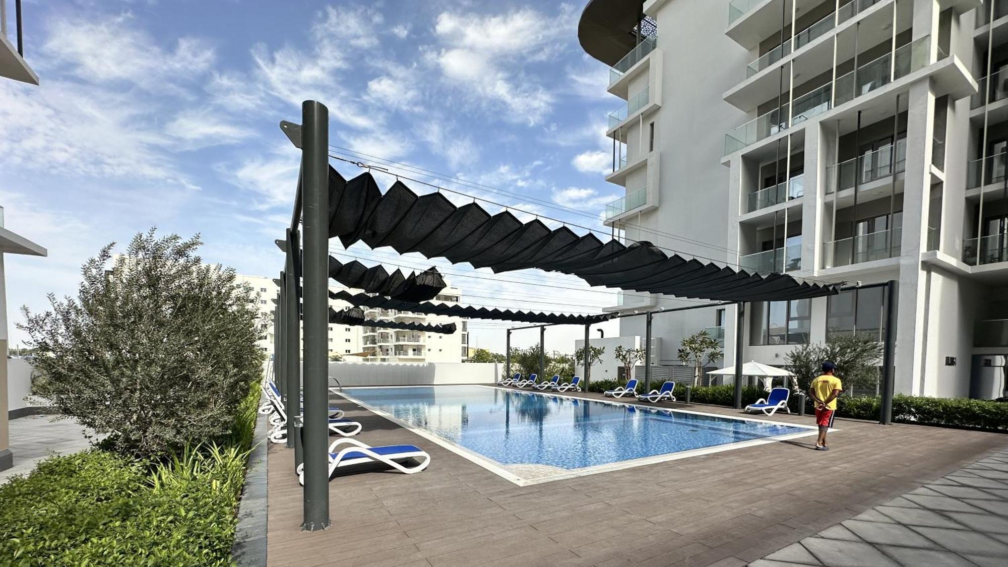 Desert Rose Apartment- Masdar